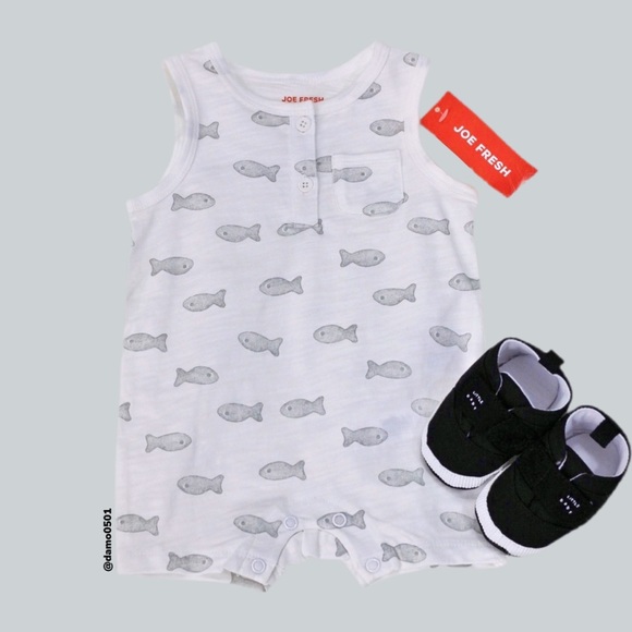 NWT Joe Fresh Baby White/Gray Fish Graphic Romper - Picture 2 of 6